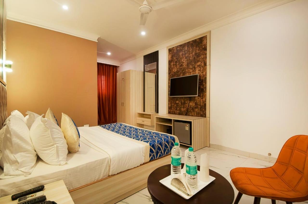 Hotel Almora Inn - Near By Delhi International Airport - With Free Airport Pickup And Drop New Delhi Exterior photo